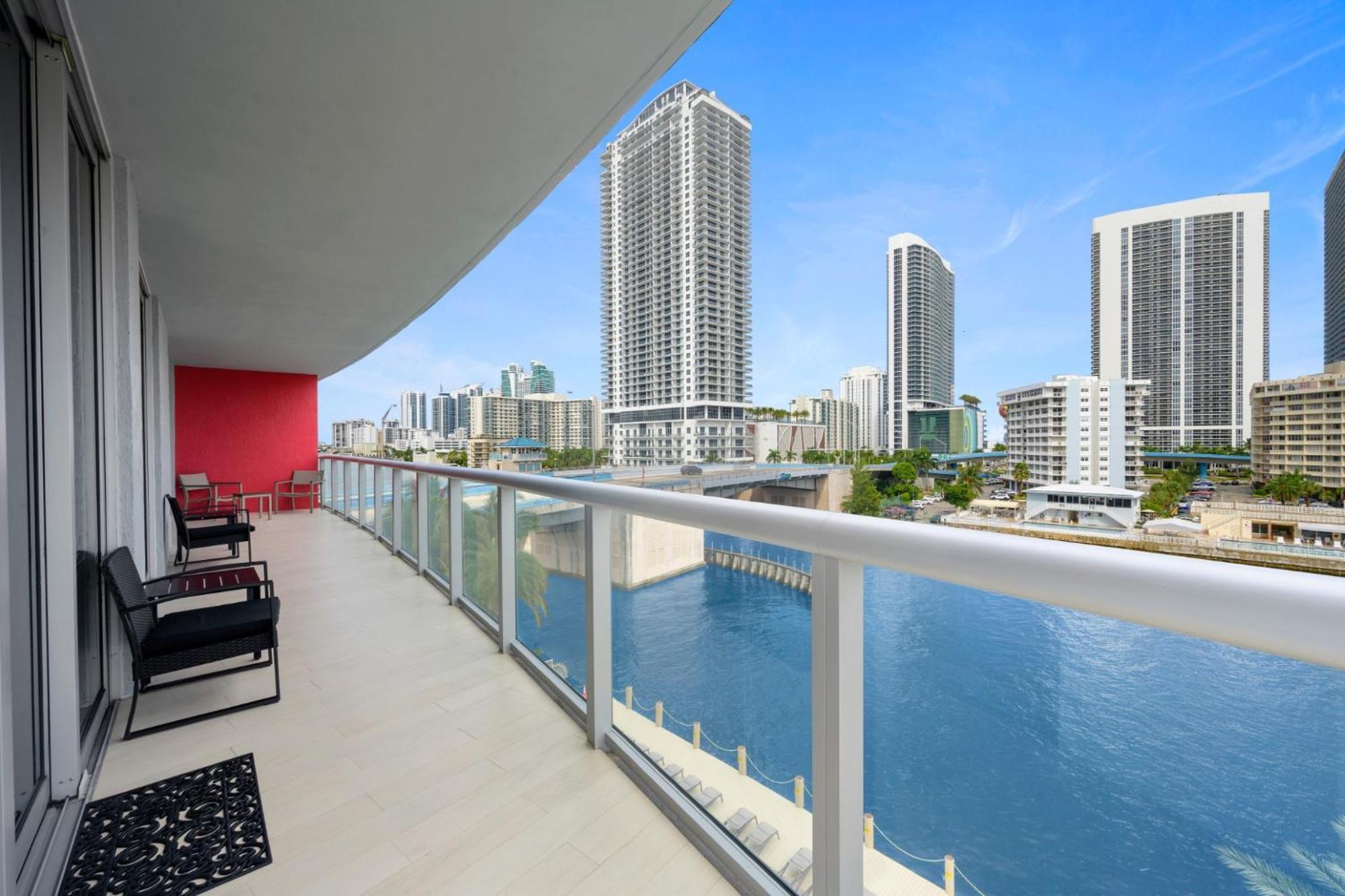 Hallandale Sky Water View Hallandale Beach Exterior foto